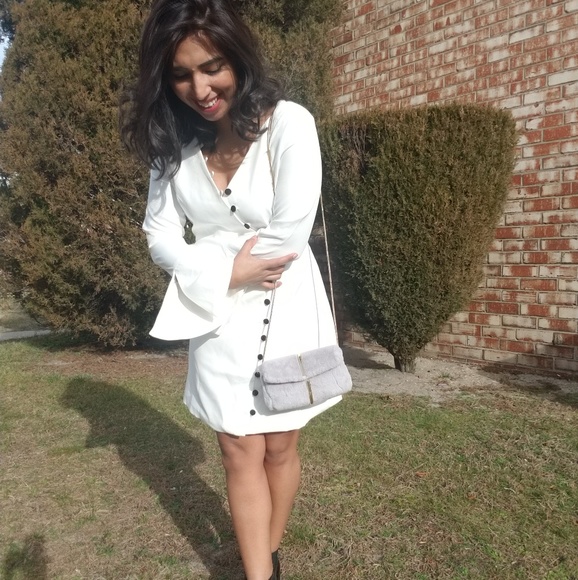 🏷CLEARANCE LUX WHITE BUTTON DRESS - Picture 3 of 7